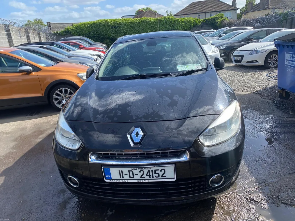 Renault Fluence 2011 - Image 2