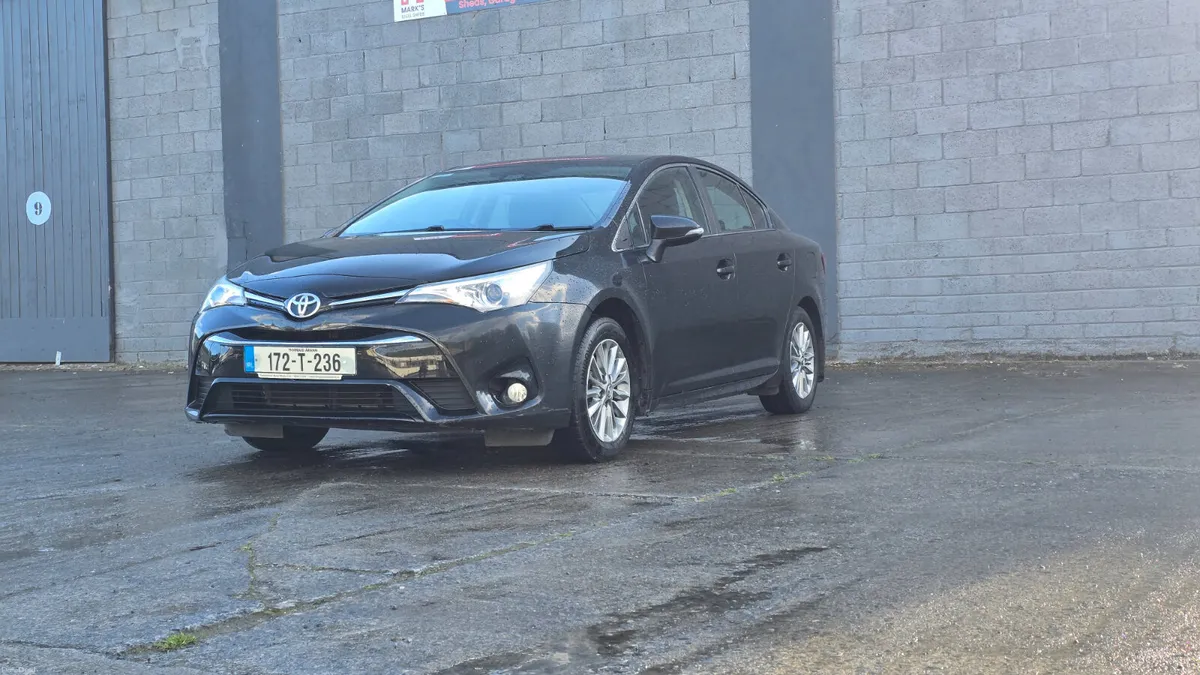2017 Toyota Avensis 1.6 D4D Aura - Image 3