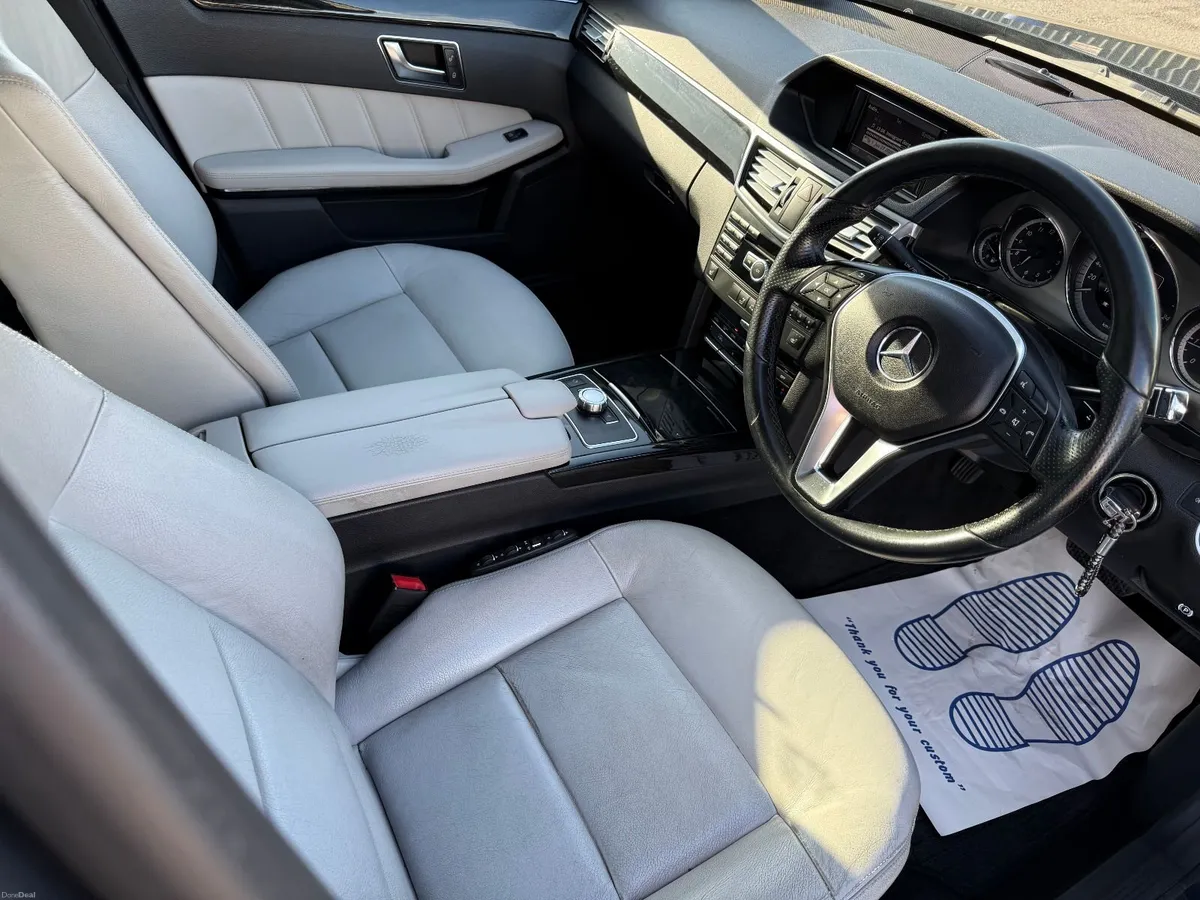 Mercedes-Benz E-Class 2012 - Image 6