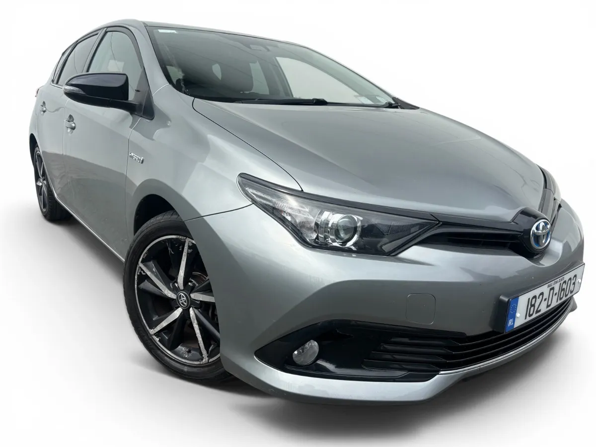 2018 TOYOTA AURIS HYBRID LUNA A/T LOW KM - Image 1
