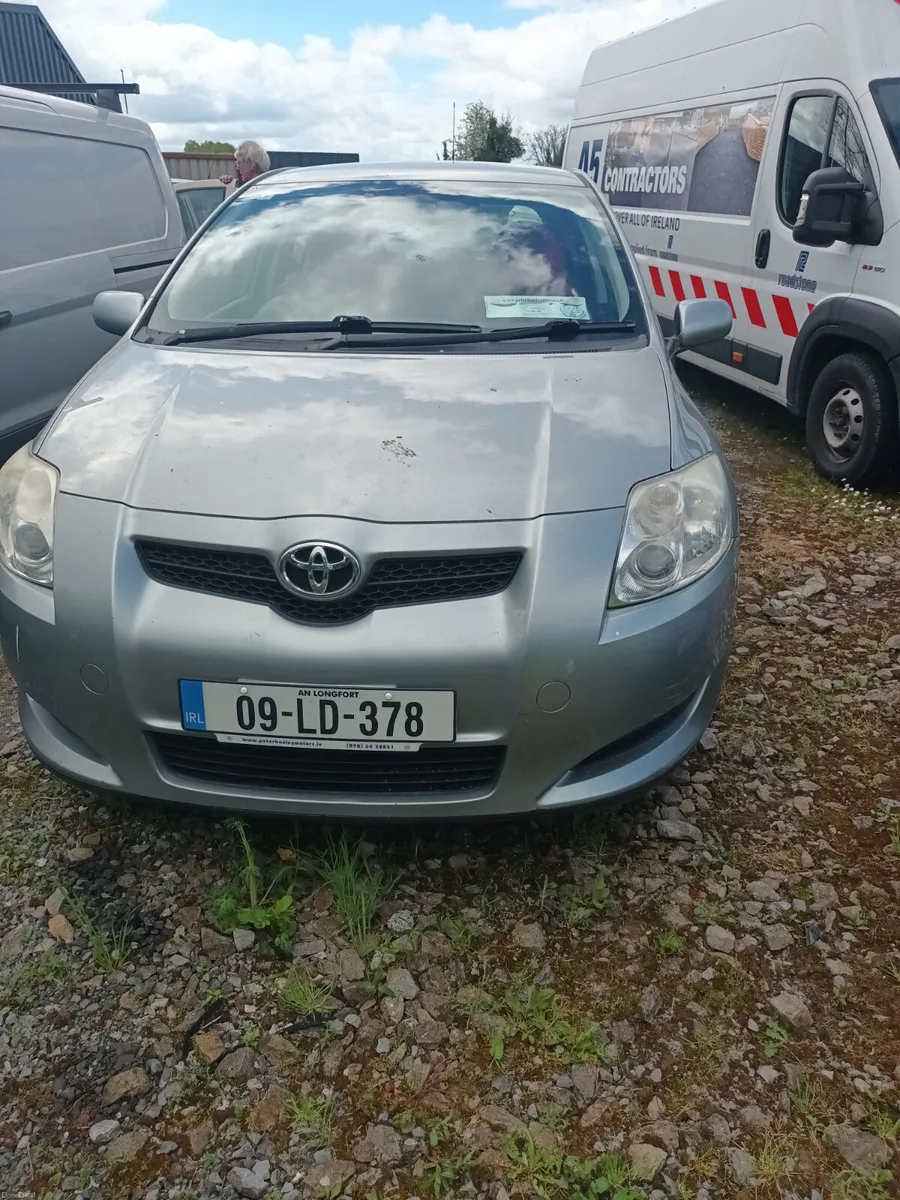 Toyota Auris 2009 - Image 1
