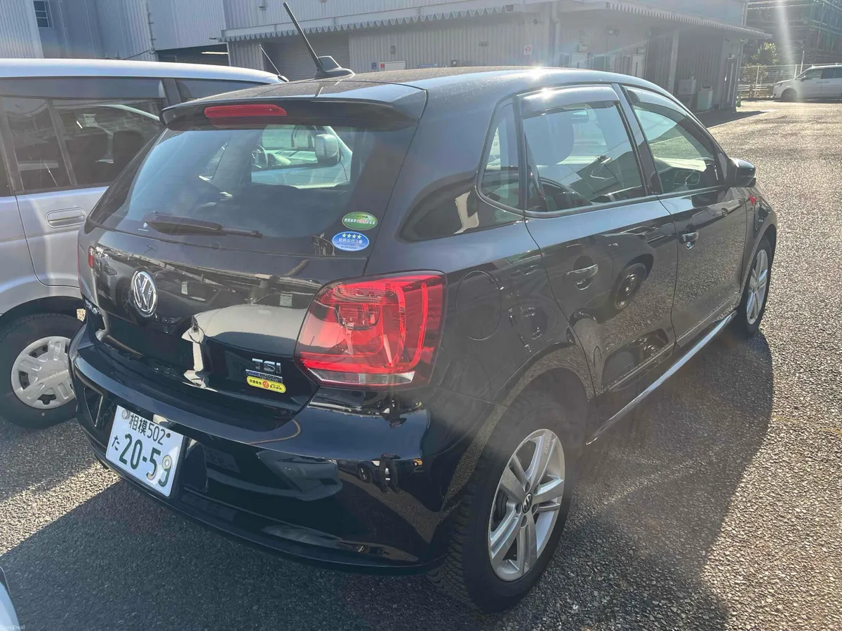 VOLKSWAGEN POLO 1.2 TSI AUTO 2014 - Image 2