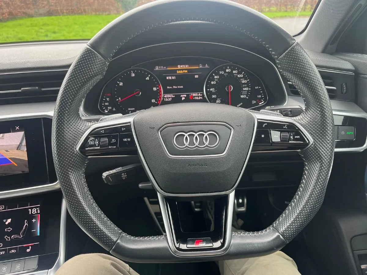 Audi A6 2020 S Line 2l TDI Black Edition - Image 4