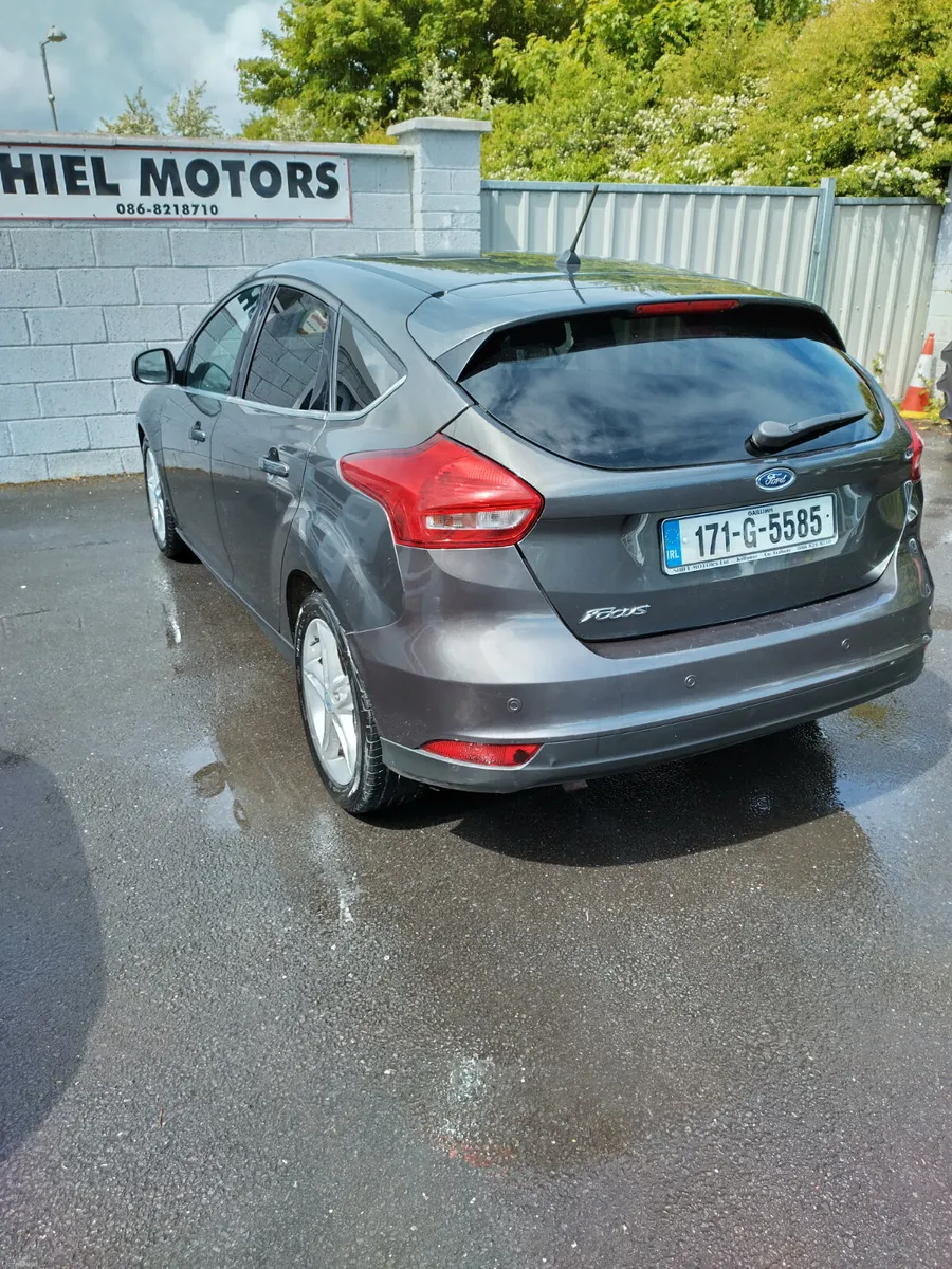 Ford Focus 2017 - Image 2