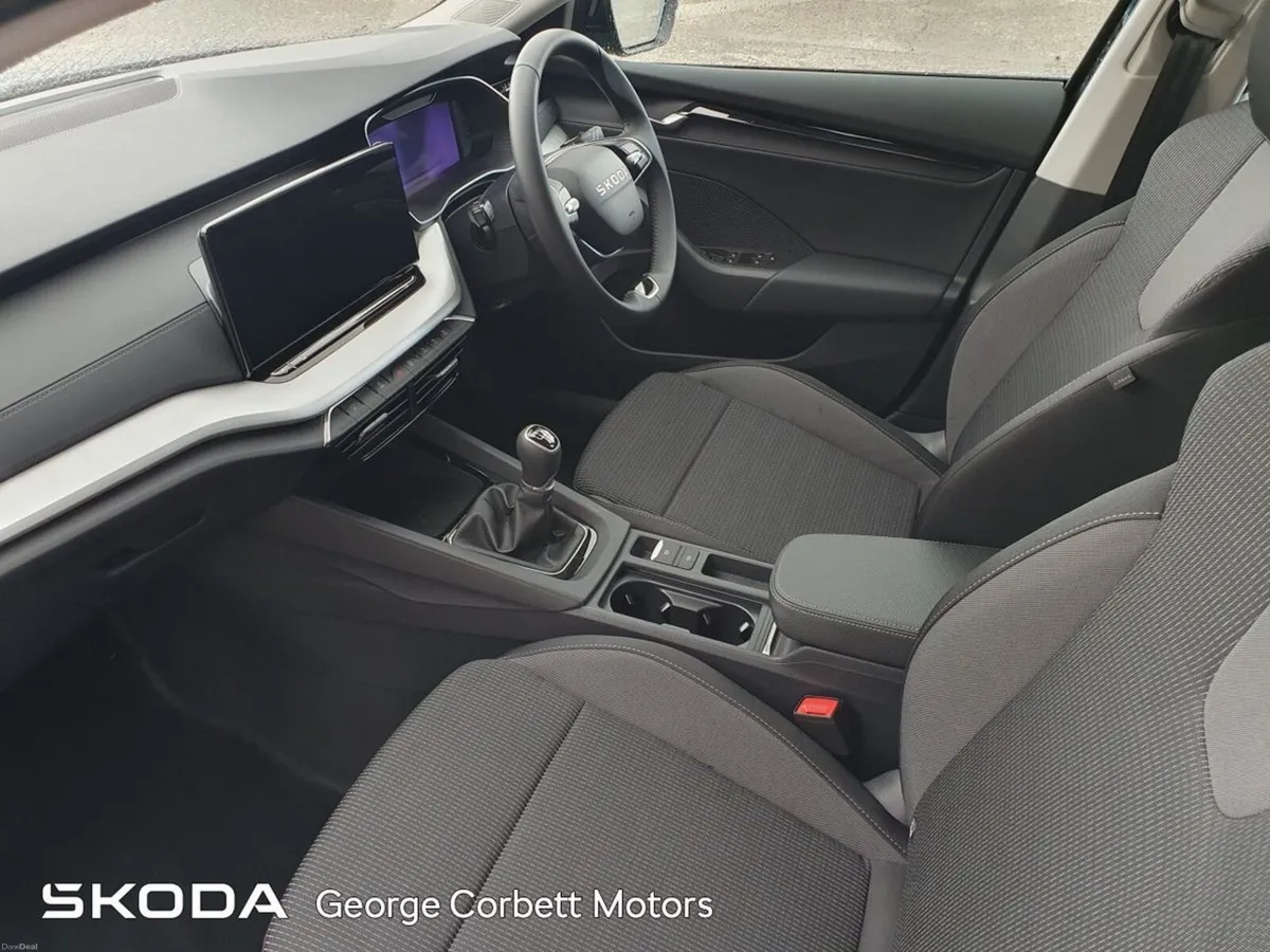 Skoda Octavia 1.5TSi Combi Selection - Image 4