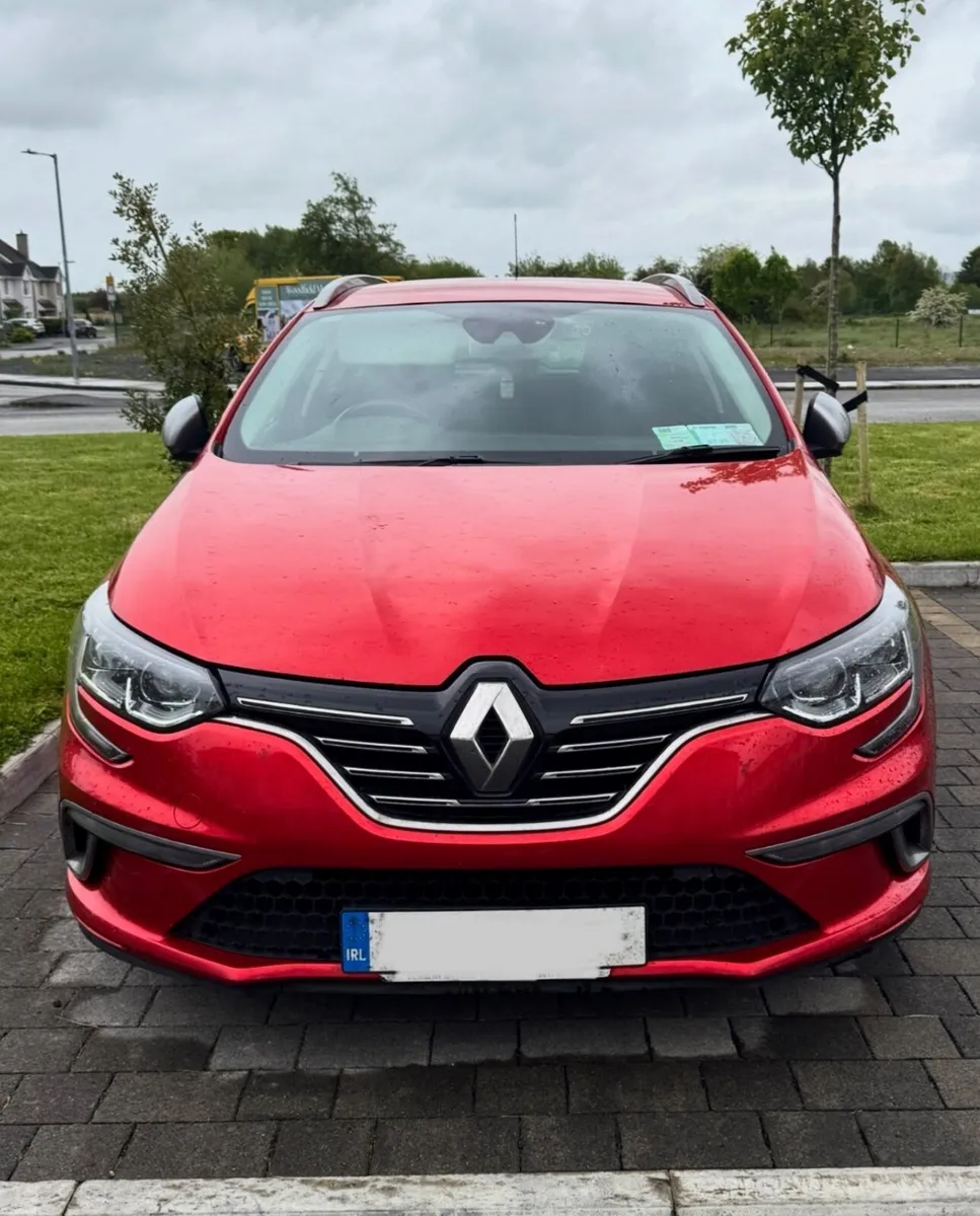 Renault Megane  Sport Tourer GT Line 2018 - Image 2