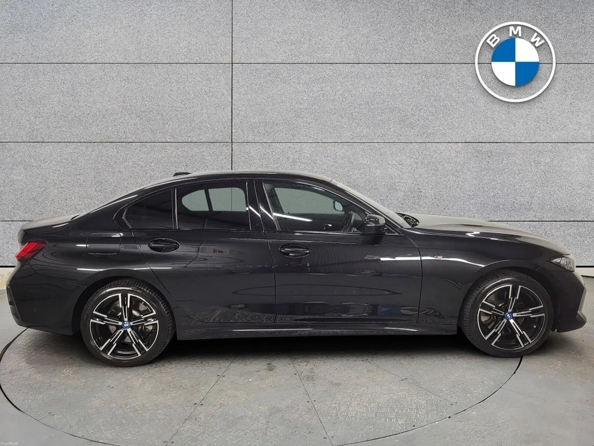 BMW 3-Series 330e M Sport - Image 4