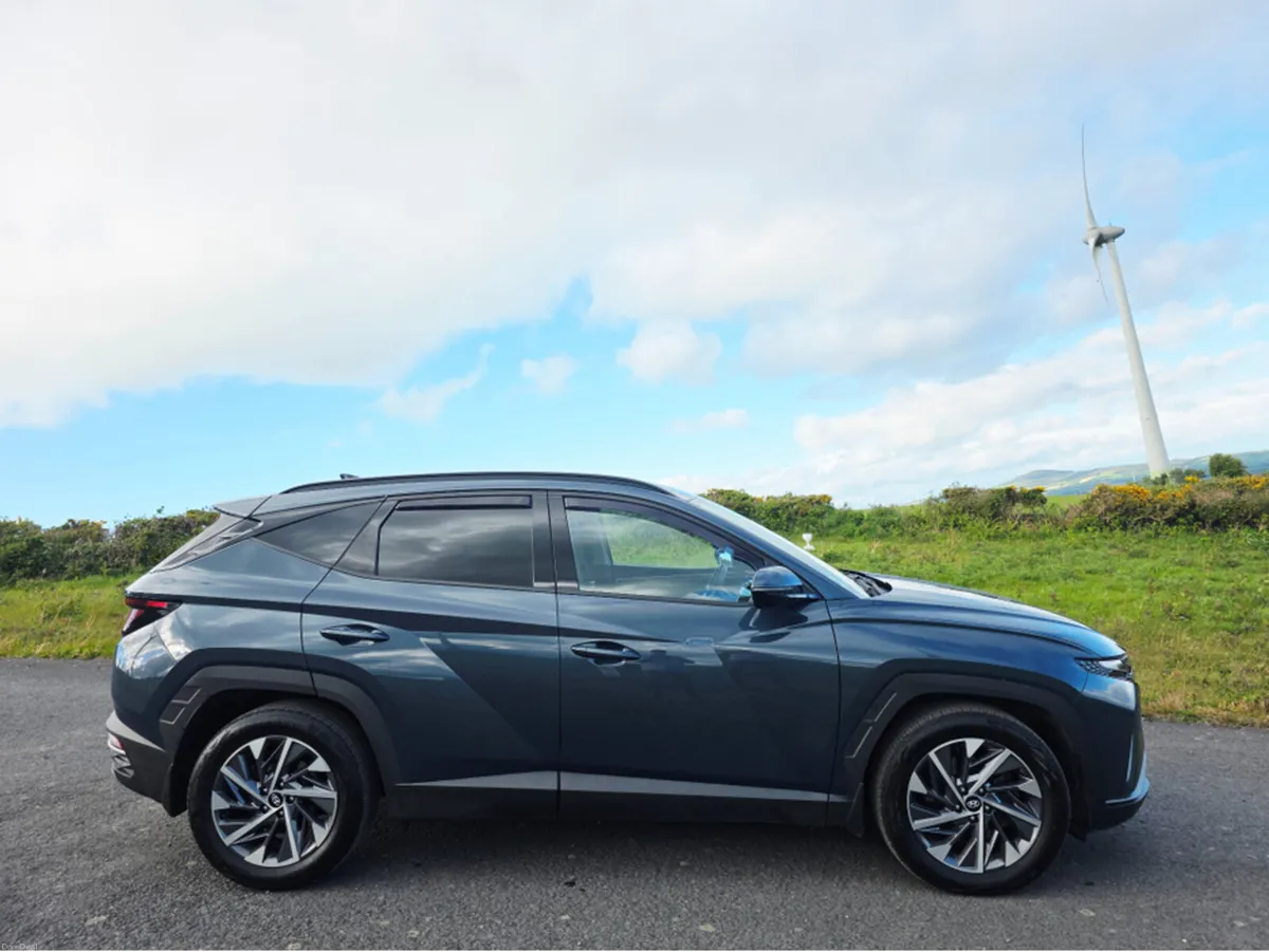 Hyundai Tucson EXECUTIVE 5DR - Image 4