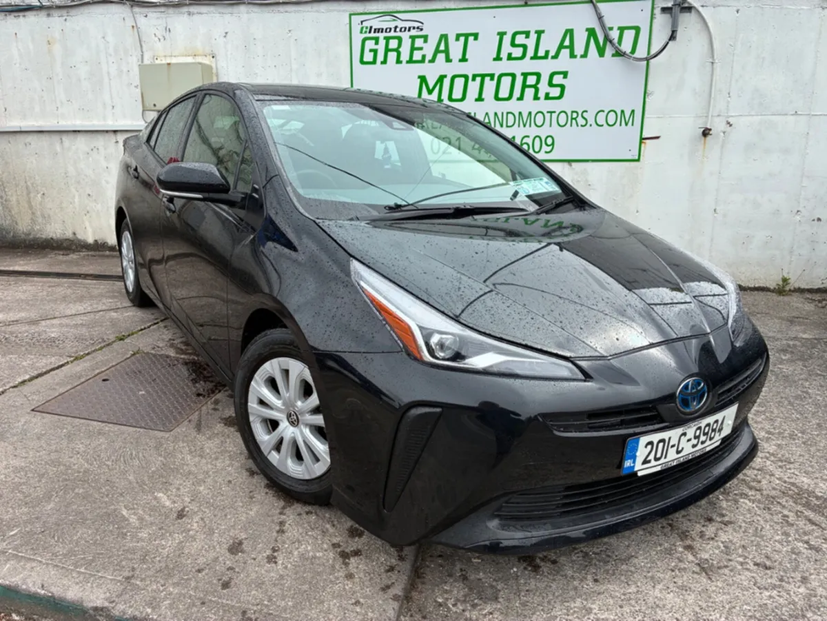 Toyota Prius DAA-ZVW51 5DR AUTO - Image 1
