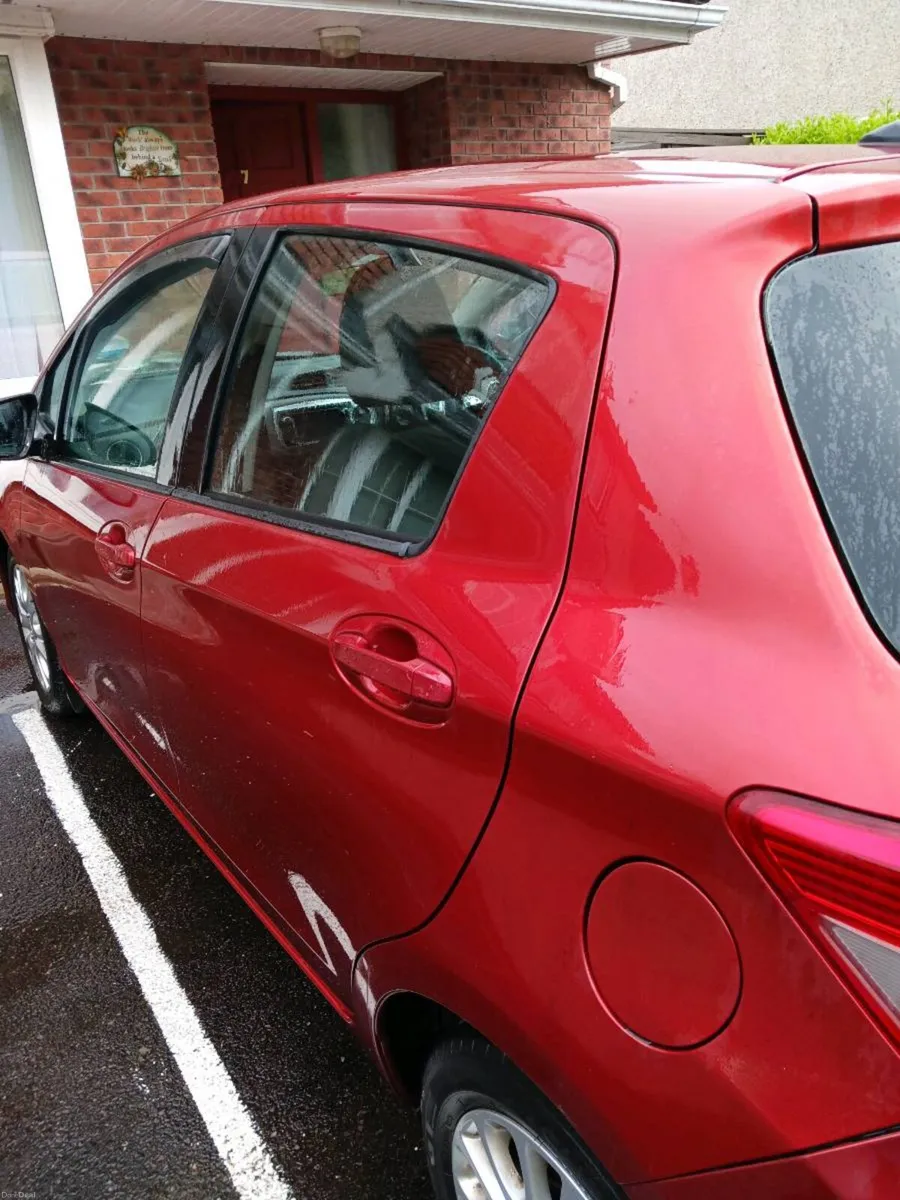 Toyota Yaris Automatic 2012 - Image 2