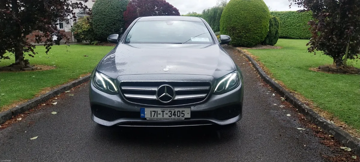 2017 Mercedes-Benz E-Class E220D Avantgarde Auto - Image 2