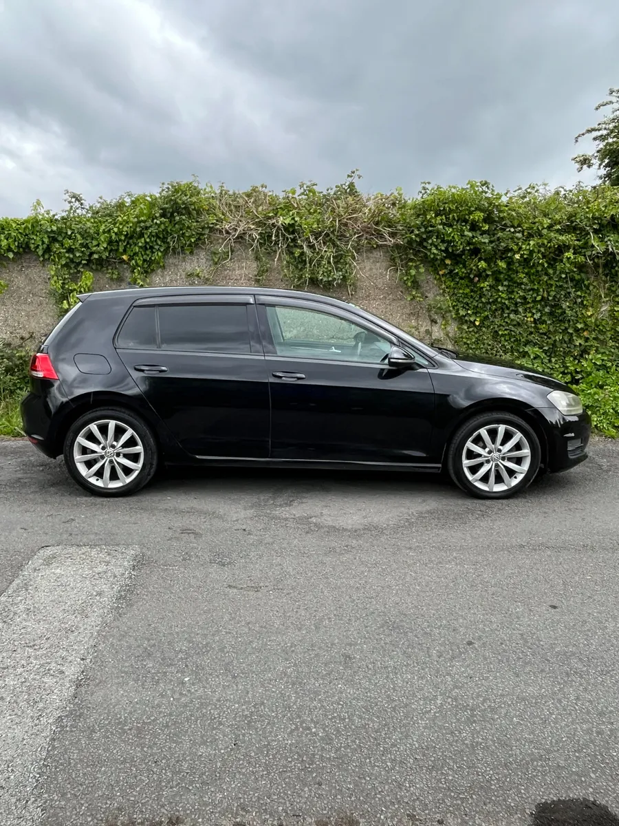 Volkswagen Golf 2013 - Image 2