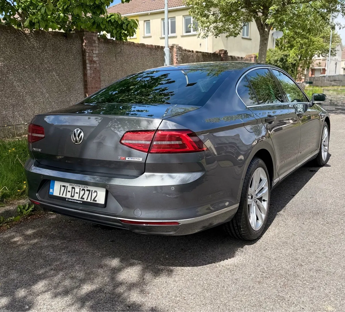 2017 Volkswagen Passat | Highline | - Image 4