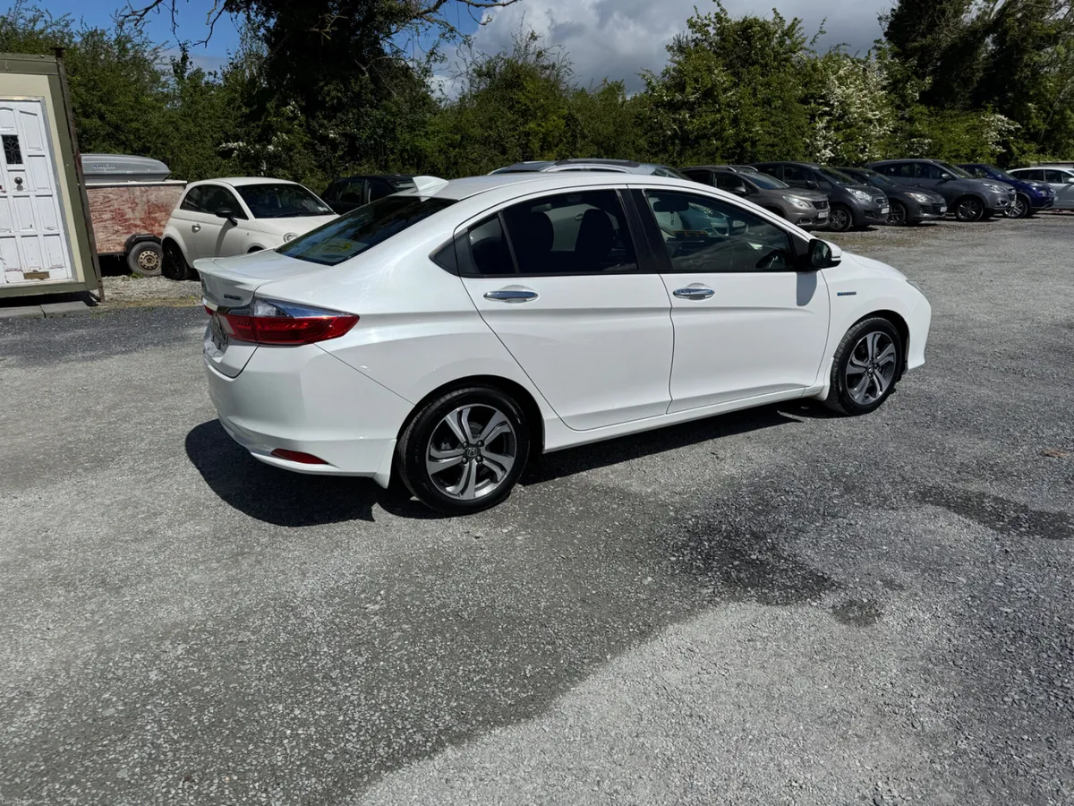 Honda Grace/Civic 1.5 Hybrid Auto .NEW NCT/Tax - Image 3