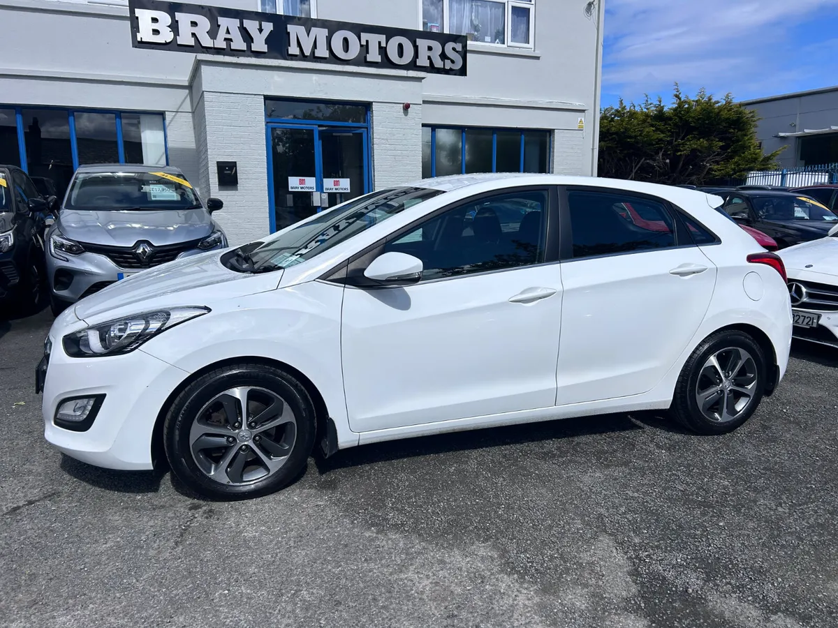 2016 HYUNDAI I30 1.4 PETROL DELUXE - Image 1