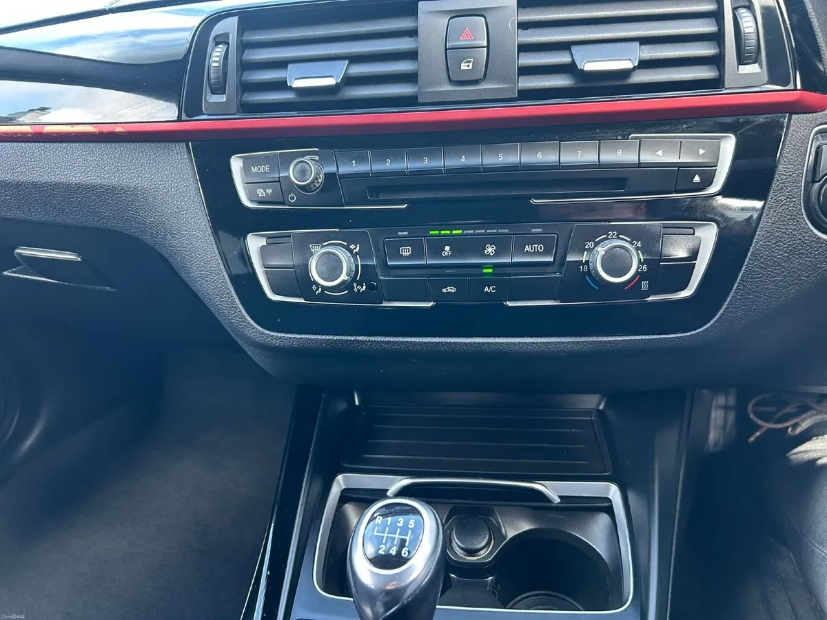 BMW 1-Series 2017 - Image 6