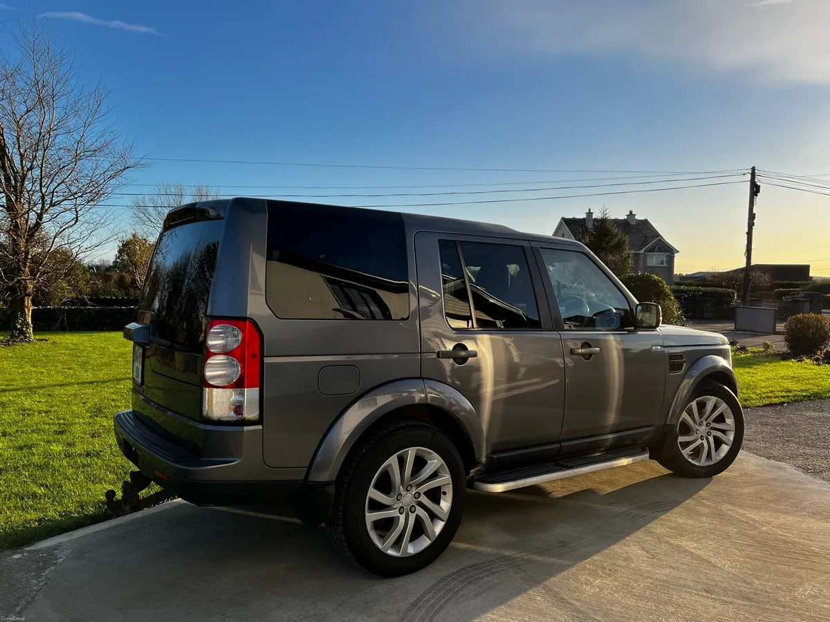 Discovery 4 3.0 V6  Land Rover - Image 4