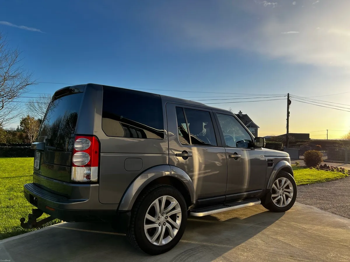 Discovery 4 3.0 V6  Land Rover - Image 3