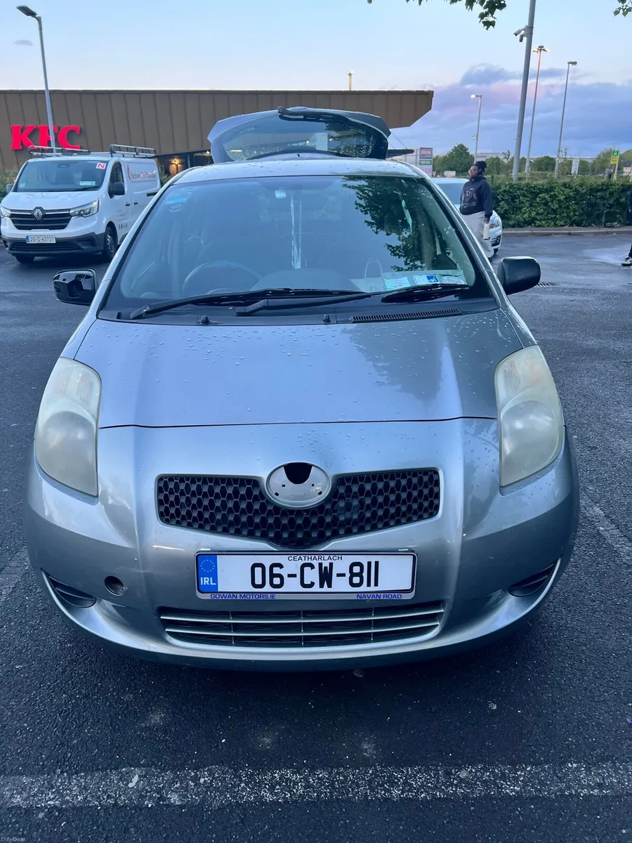 Toyota Yaris 2006 - Image 3