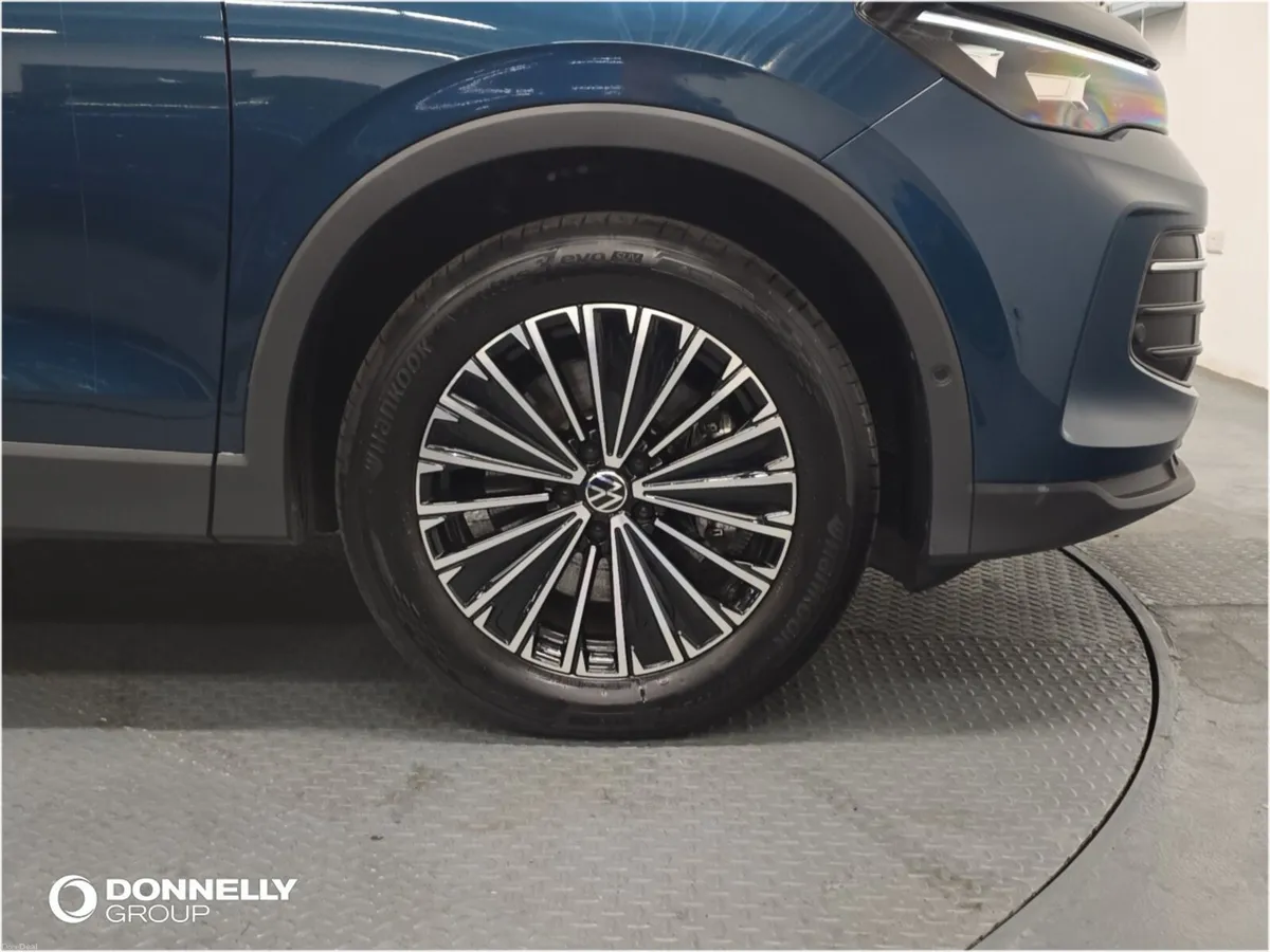 Volkswagen Tiguan Estate Match - Image 5