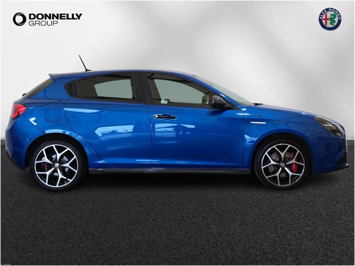 Alfa Romeo Giulietta Hatchback Sprint - Image 3