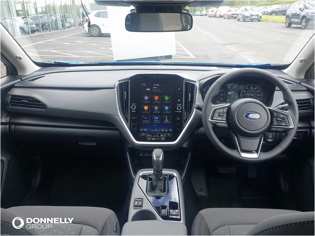 Subaru CROSSTREK Hatchback Limited - Image 4