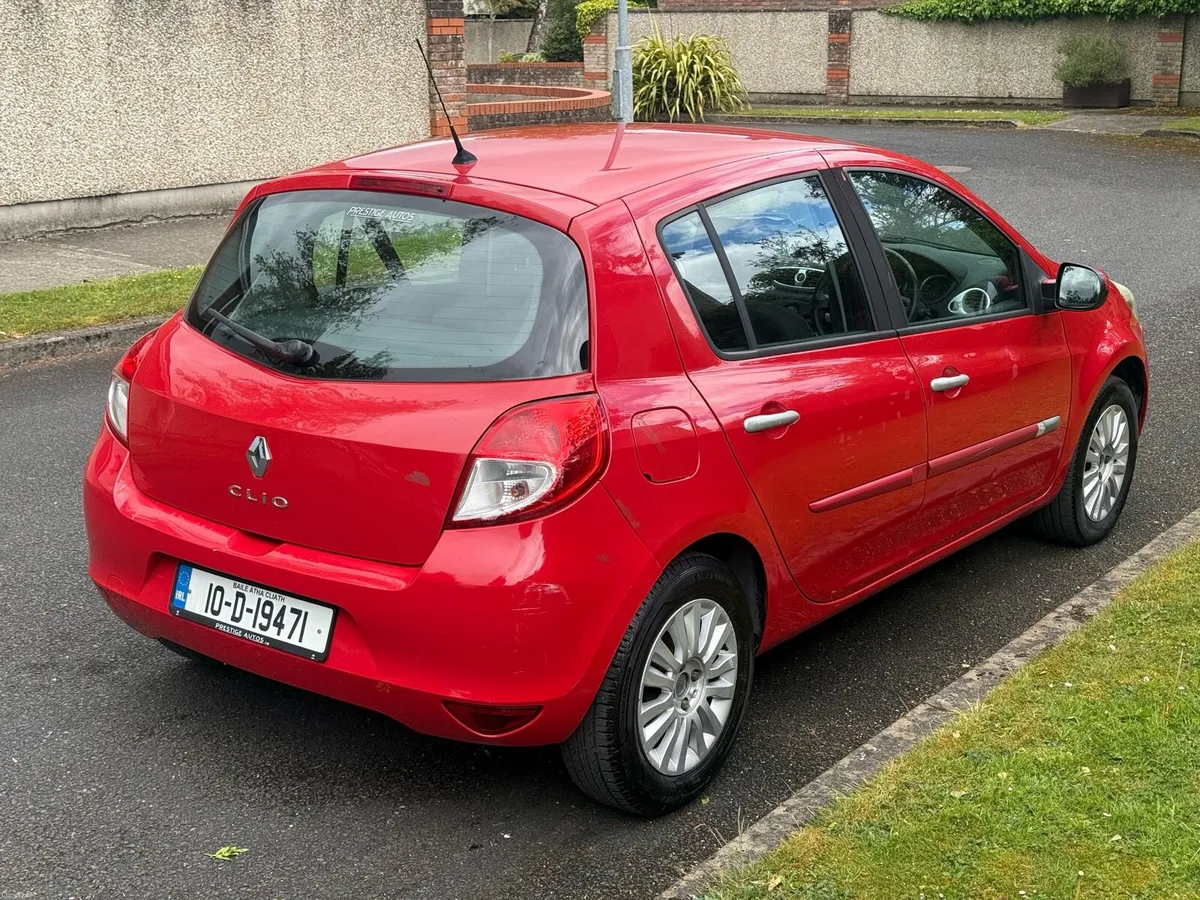 2010 Renault Clio 1.5dci 195kms NEW NCT 05/27 - Image 4