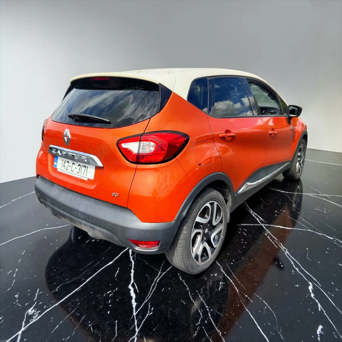 2014 Renault Captur dCi 90 S&S INTENSE - Image 3