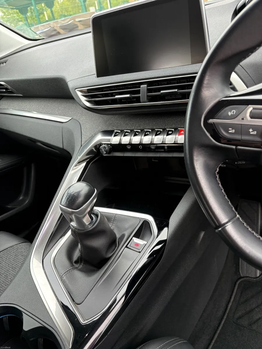 Peugeot 5008 2020 - Image 4