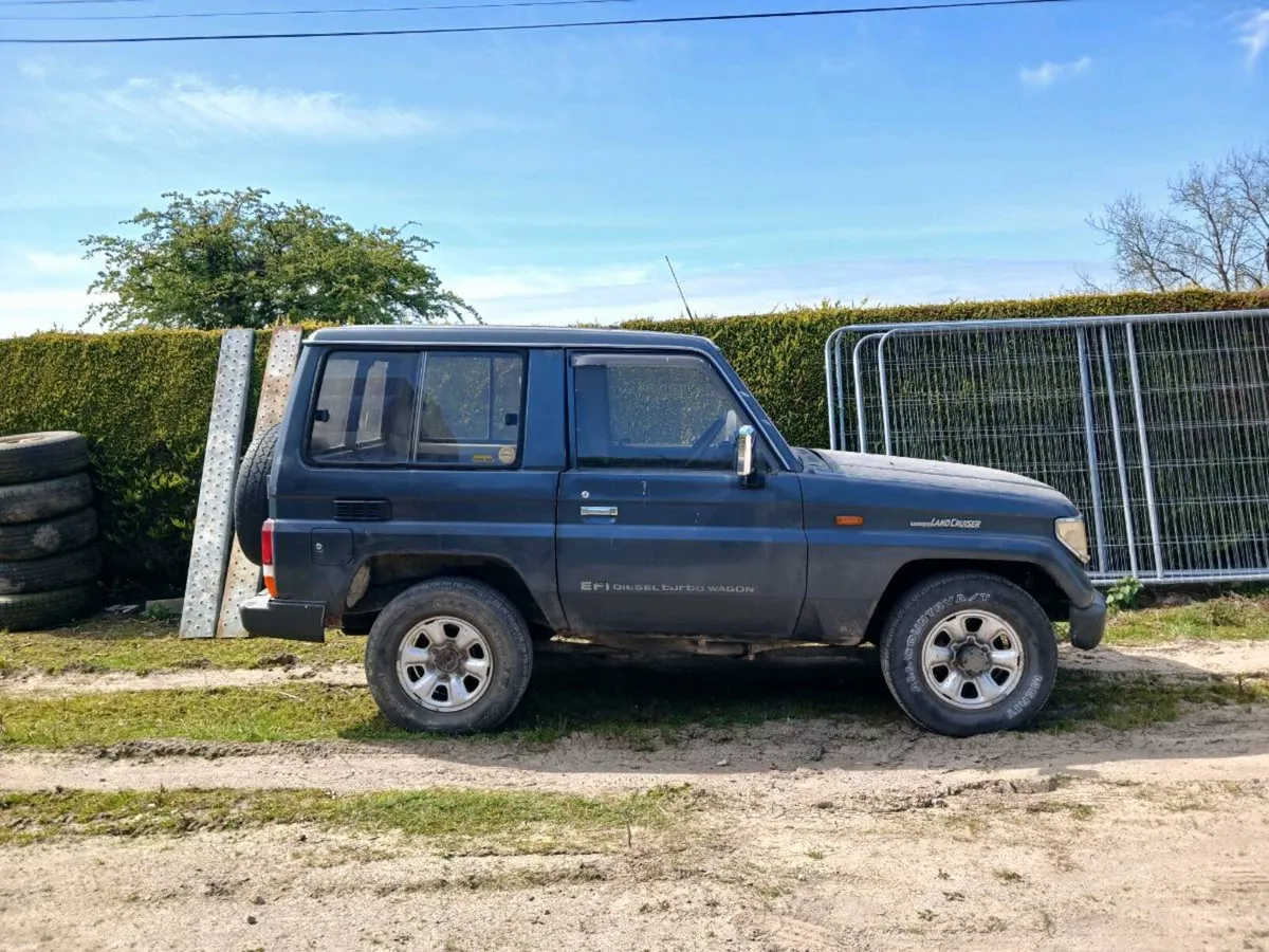 Toyota landcruiser lj70 1993 - Image 3