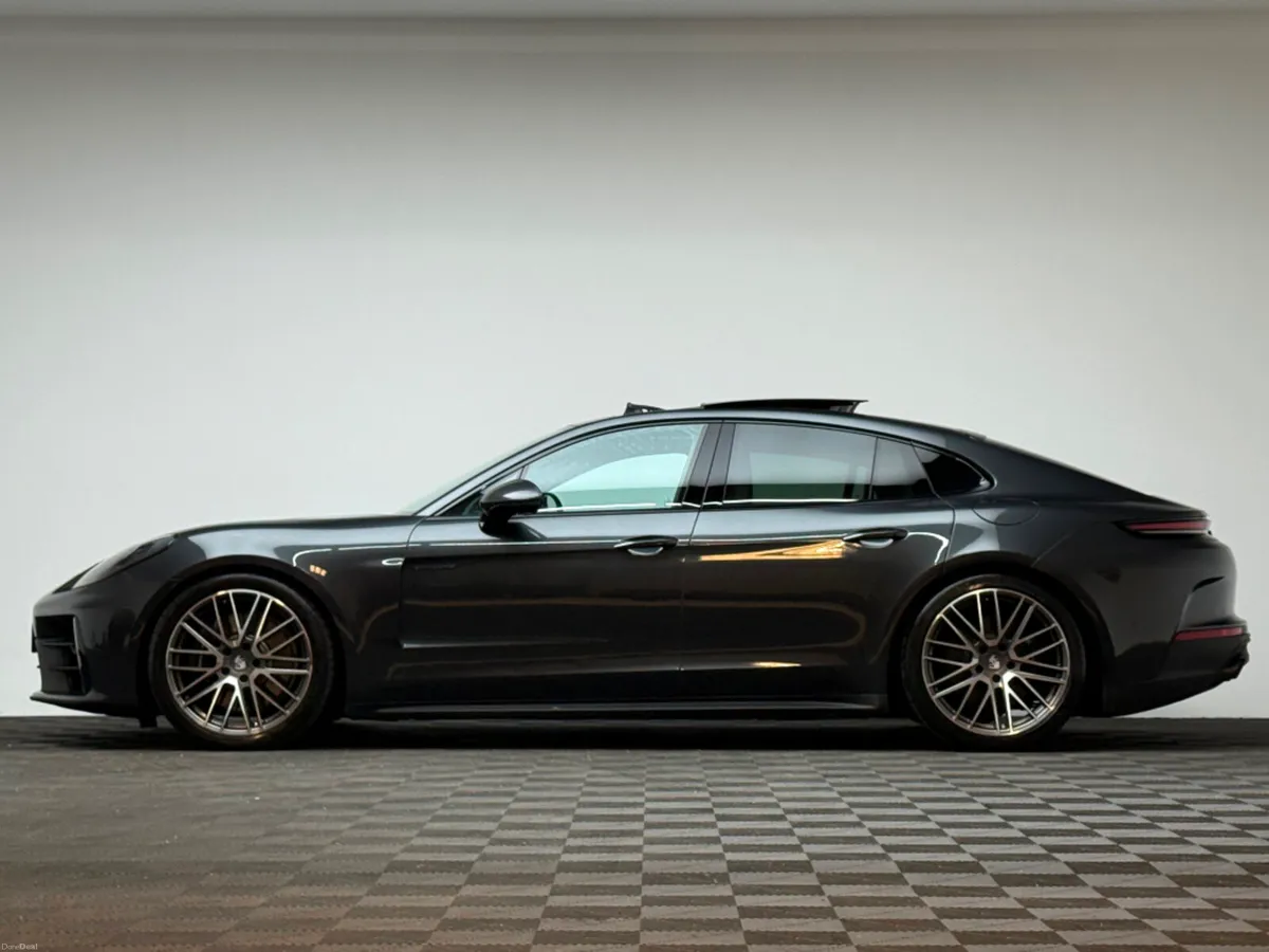 Porsche Panamera 4 PDK E-HYBRID - Image 4