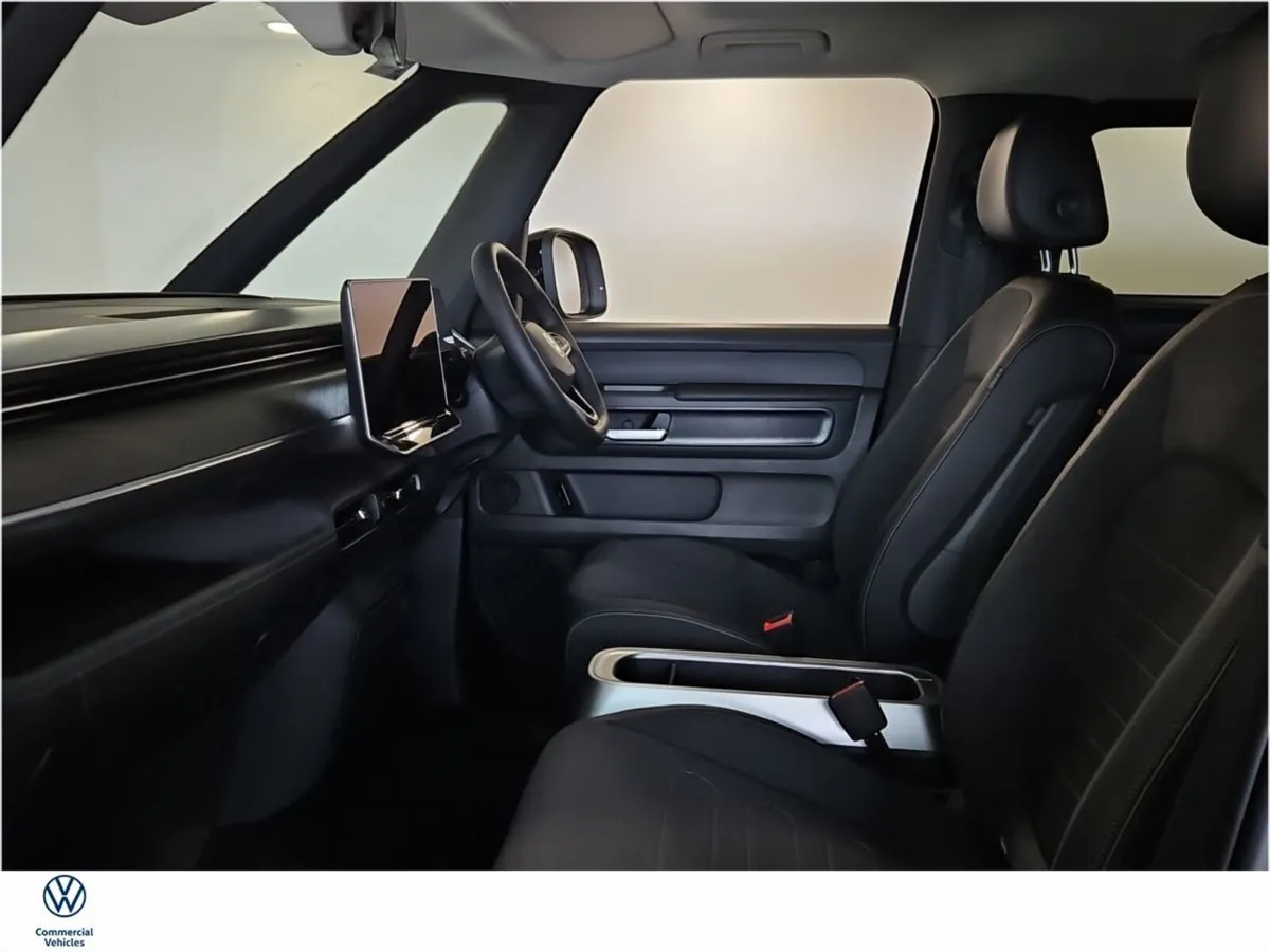Volkswagen ID.Buzz ID.BUZZ EDITION 7 SEATS NEW MOD - Image 4