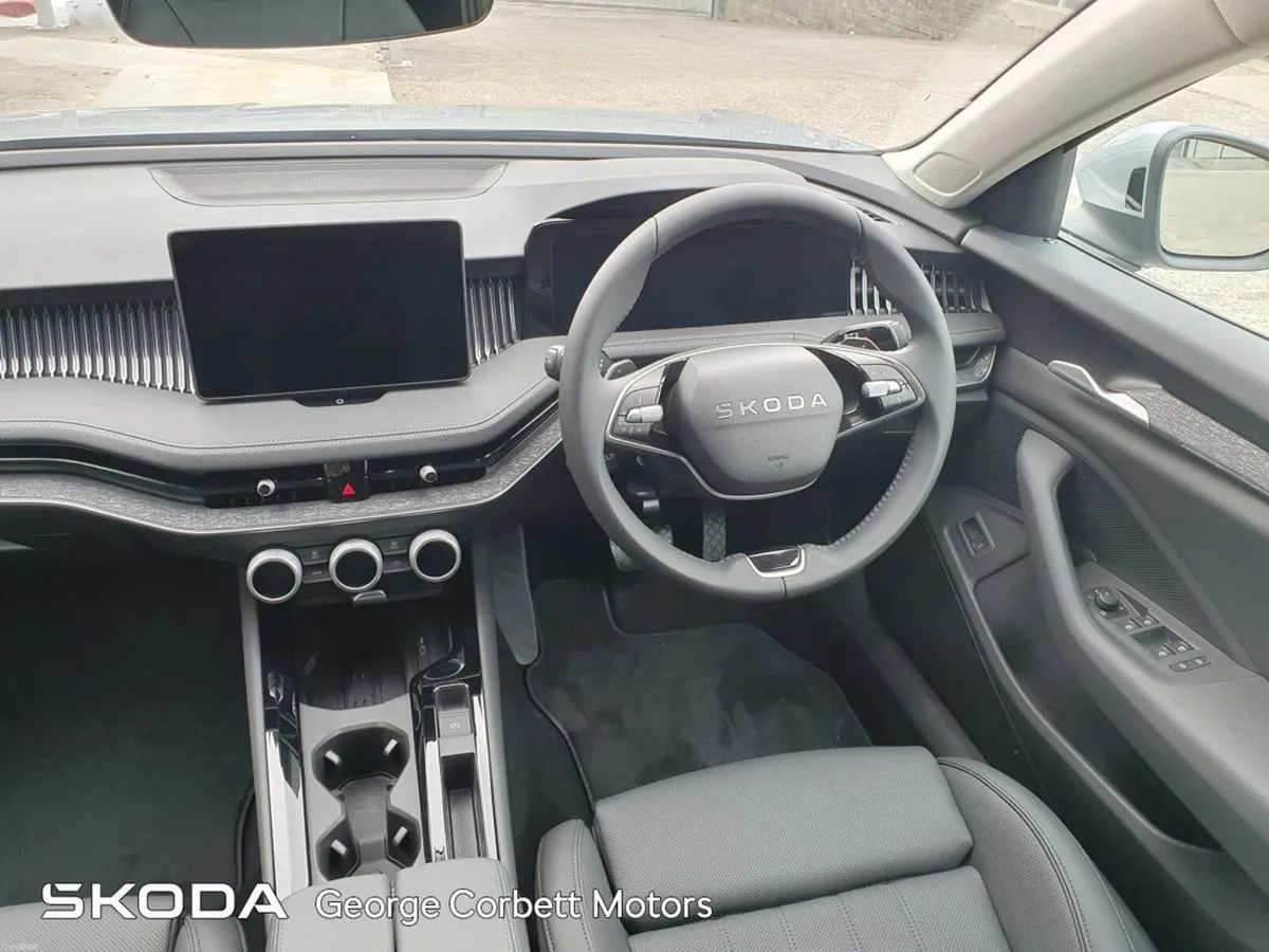 Skoda Superb Selection+ 2.0TDi 150 DSG - Image 2