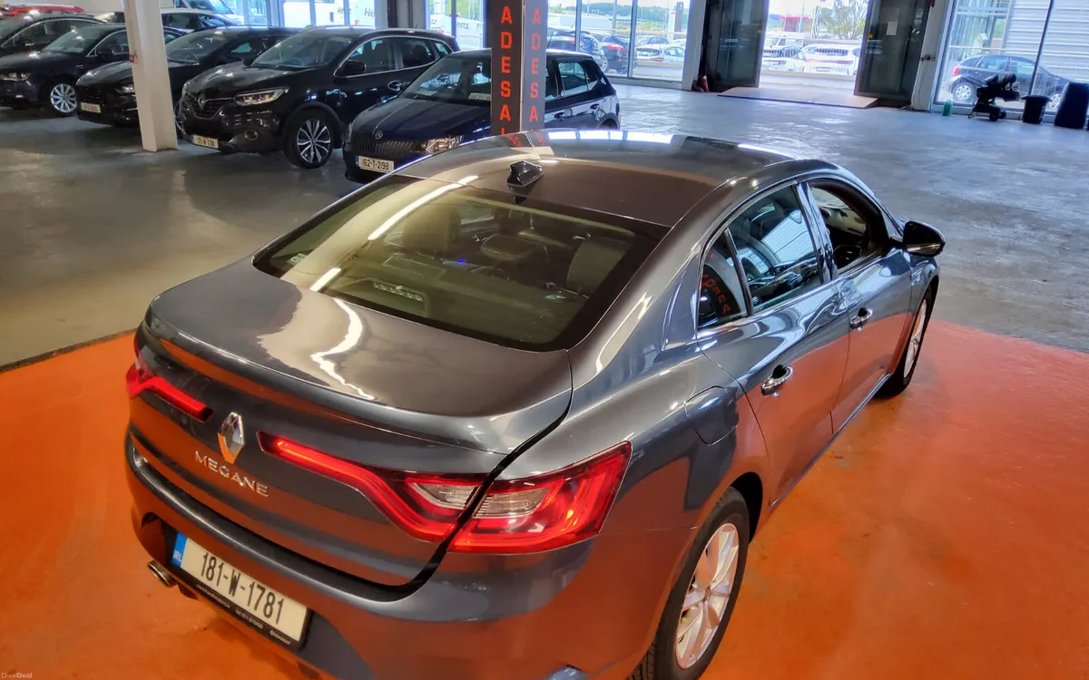 Renault Megane 2018 - Image 4