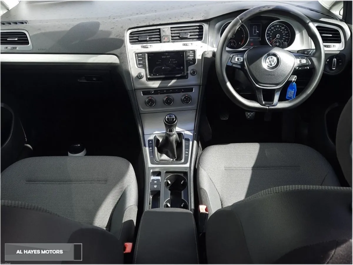 Volkswagen Golf **FLASH SALE**WINTER PACK**MATCH E - Image 2