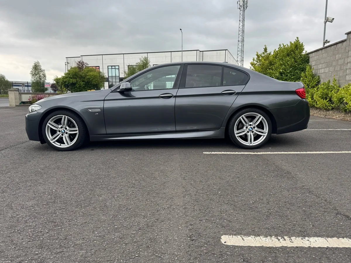 BMW 5 series 2016 - Image 2