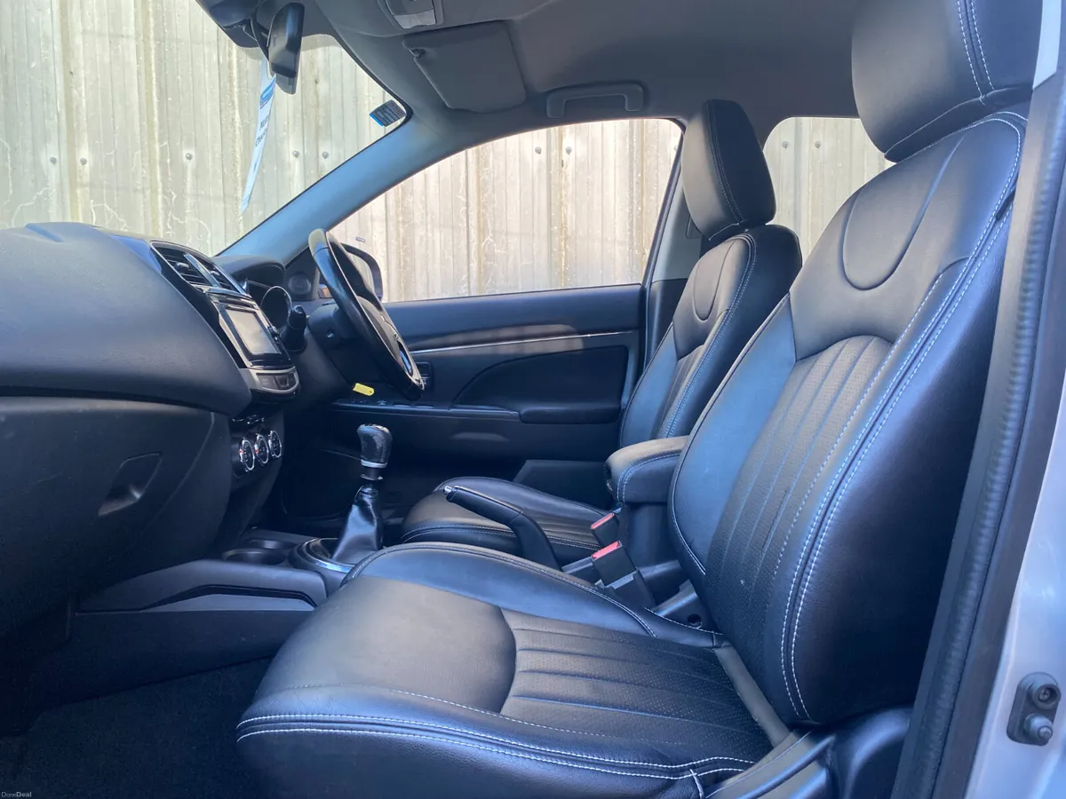 Mitsubishi ASX 2016//HIGH SPEC/FINANCE AVAILABLE// - Image 4