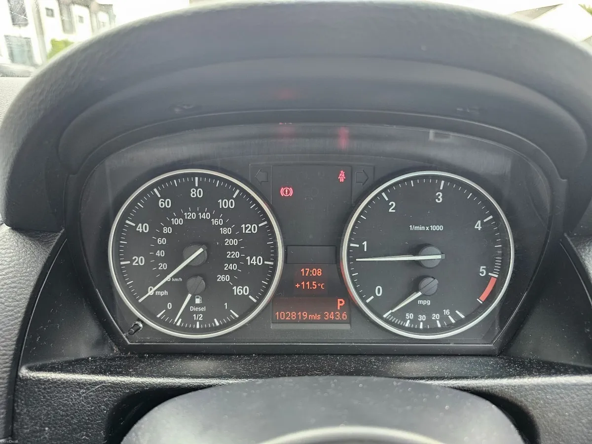 BMW X1 2014 - Image 2