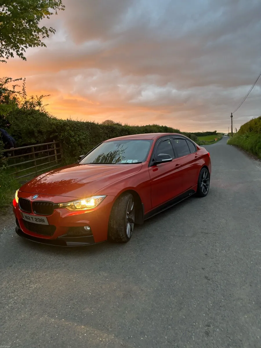 BMW 320d - Image 1