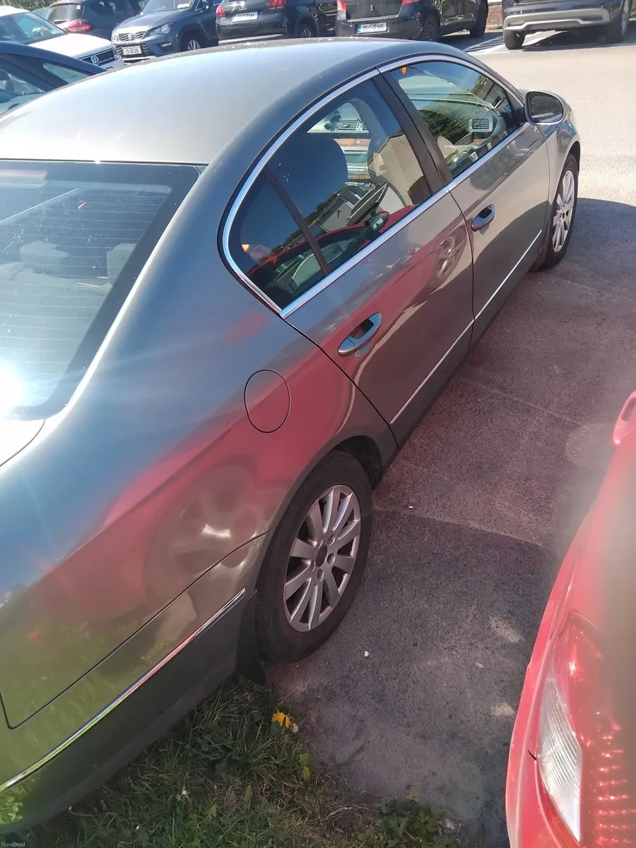 Volkswagen Passat 2006 - Image 1