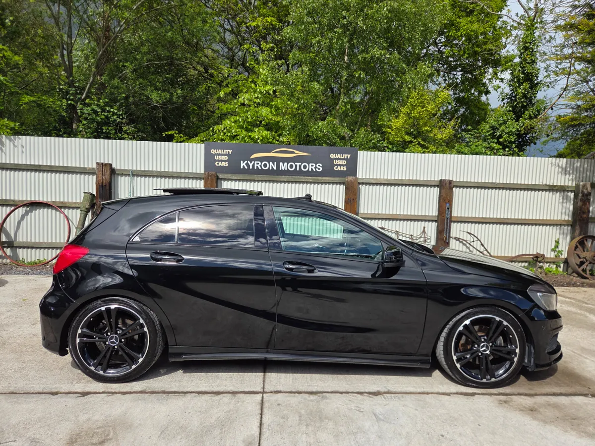 Mercedes A-class AMG Line Premium Plus *SUNROOF* - Image 4
