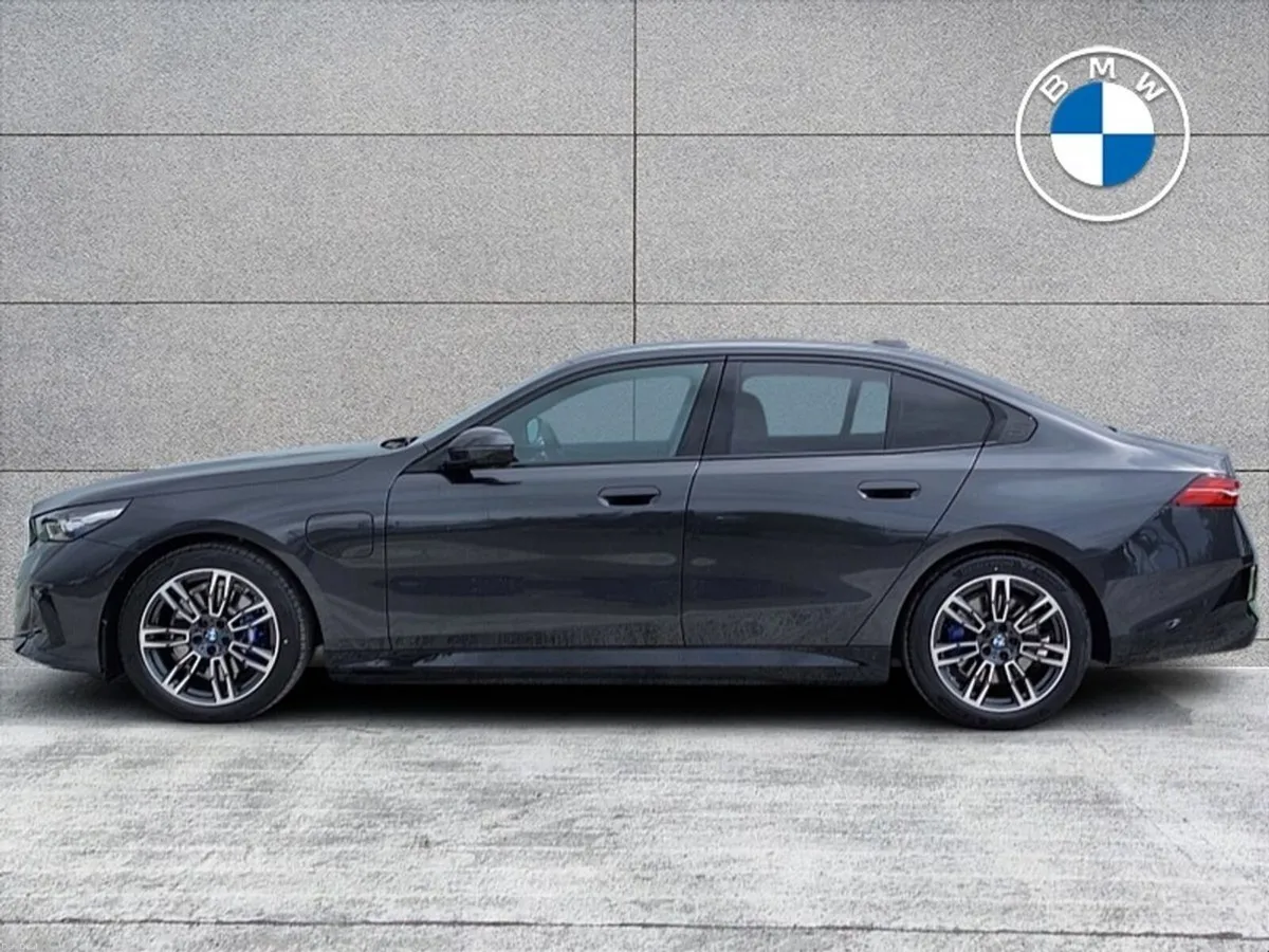 BMW 5-Series 530e M Sport - Image 3