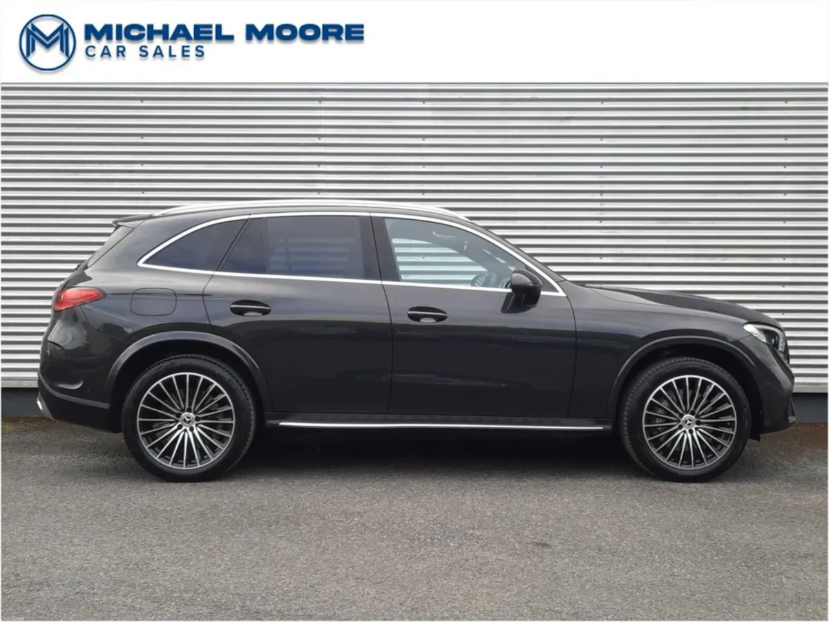 Mercedes-Benz GLC GLC 300 de 4MATIC AMG Line - Image 6