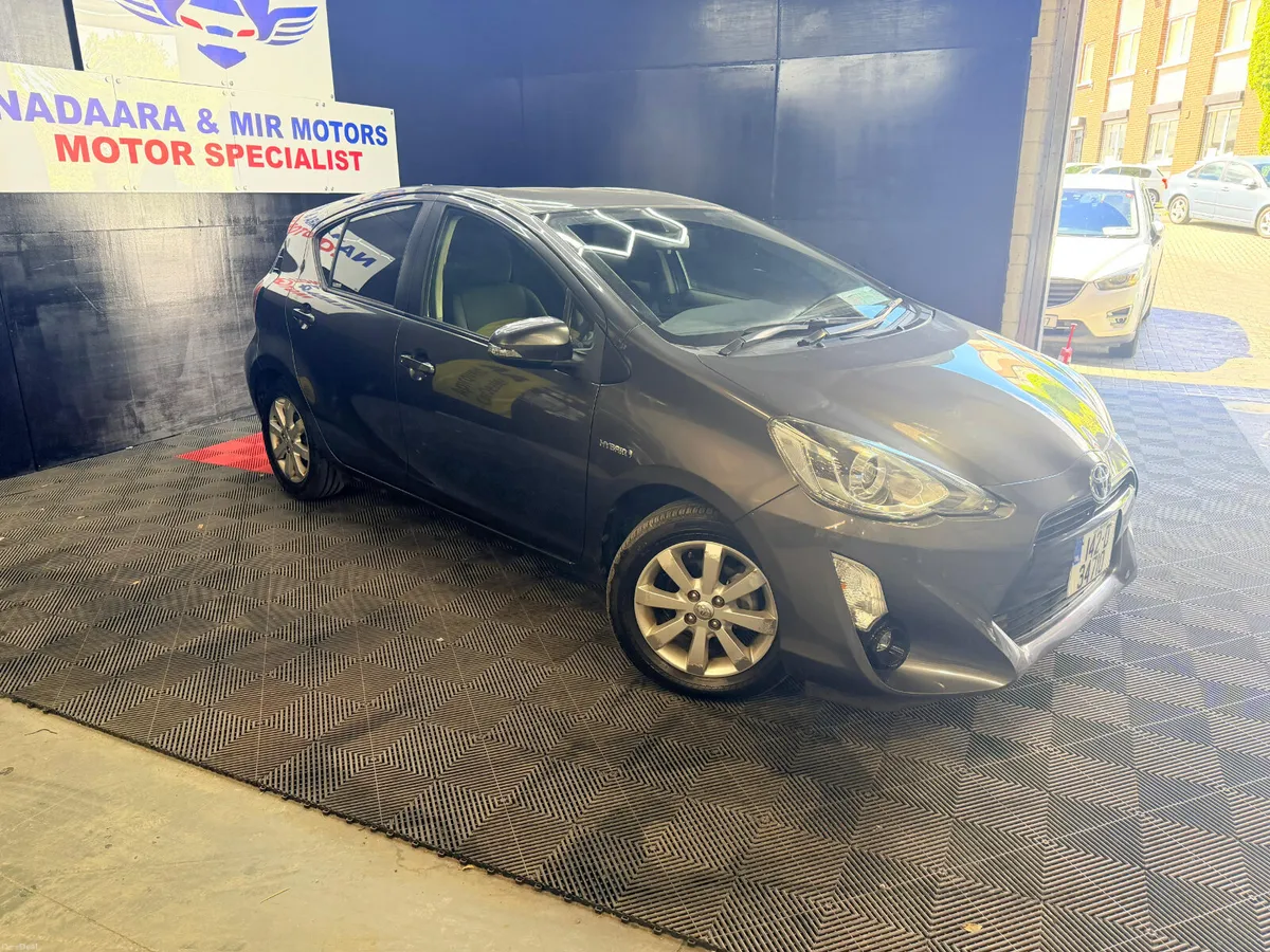 Toyota Aqua 2014 - Image 4