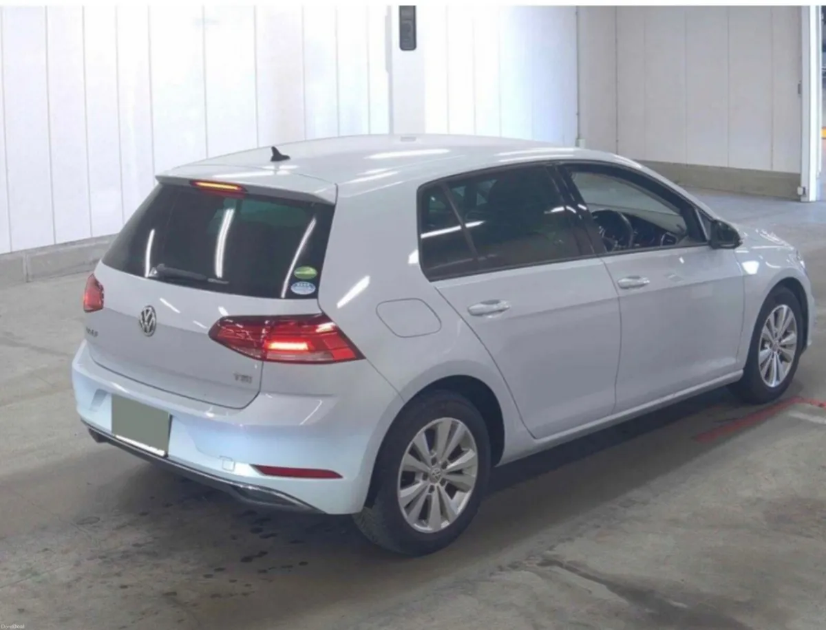 Volkswagen Golf White 2017 - Image 2
