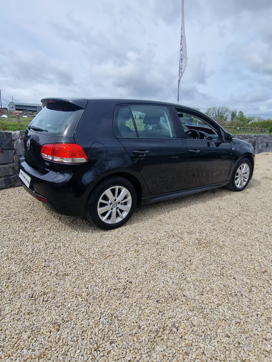 11 VW Golf  R Line kit Mint 96,000 miles - Image 3