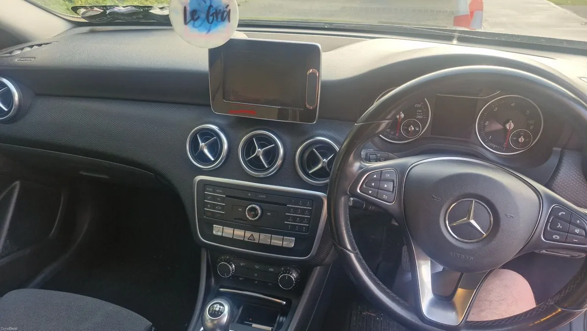 Mercedes-Benz A-Class 2016 - Image 3