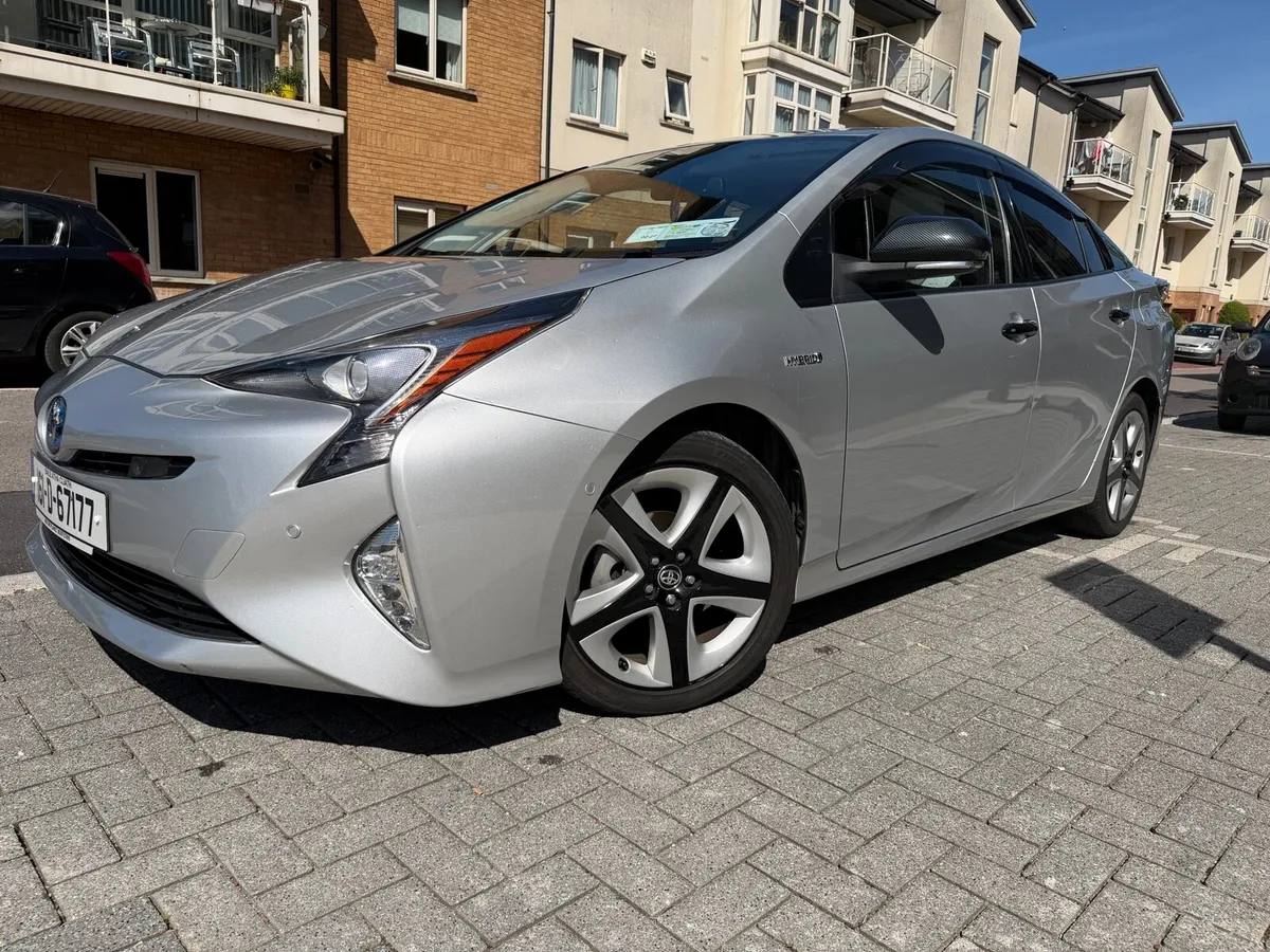 Toyota Prius - Image 1
