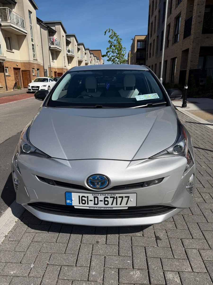 Toyota Prius - Image 3