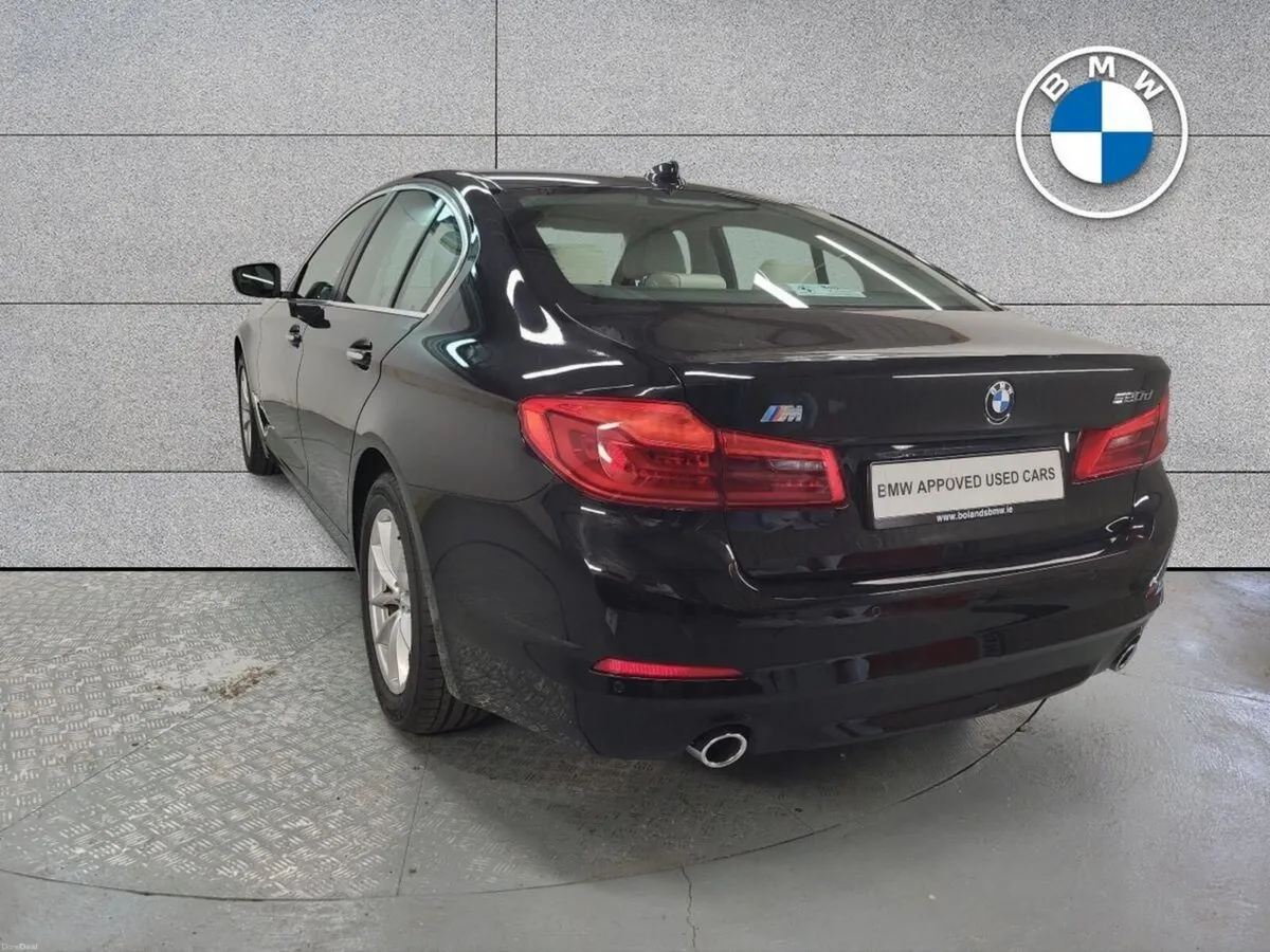 BMW 5-Series 520d SE Saloon - Image 2